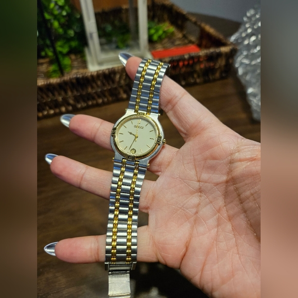 Gucci Watch 🩵 - Picture 5 of 6